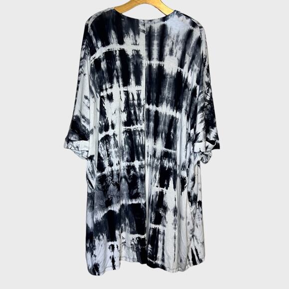 COIN 1804 Hand Tie Dye Pocket Kimono Top - Black/White - Picture 10 of 13